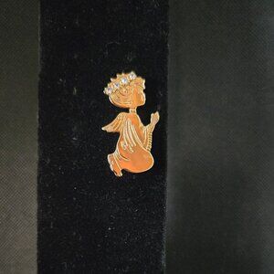 Gold Tone ' Little Angel ' Praying Pedant 1 3/4'' x 3/4''
